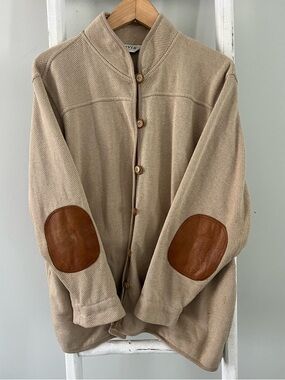 Orvis vintage Beige Lightweight Jacket with Brown Elbow Patches
